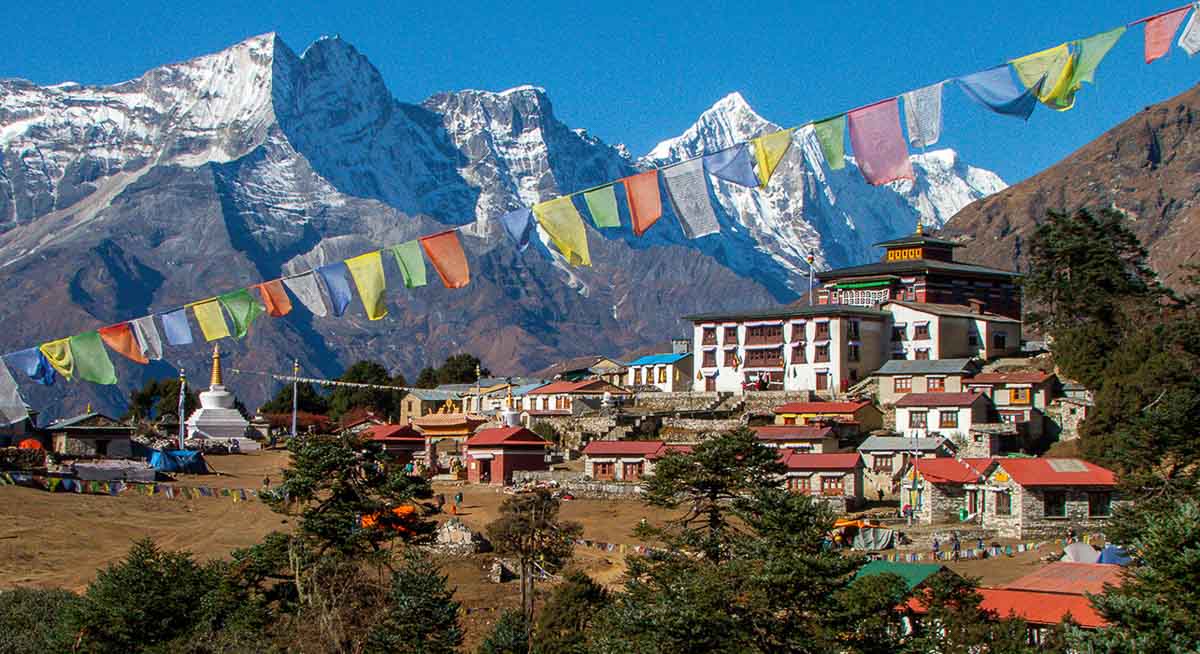 Nepal Everest Base camp - Visas Every Singaporean Wants