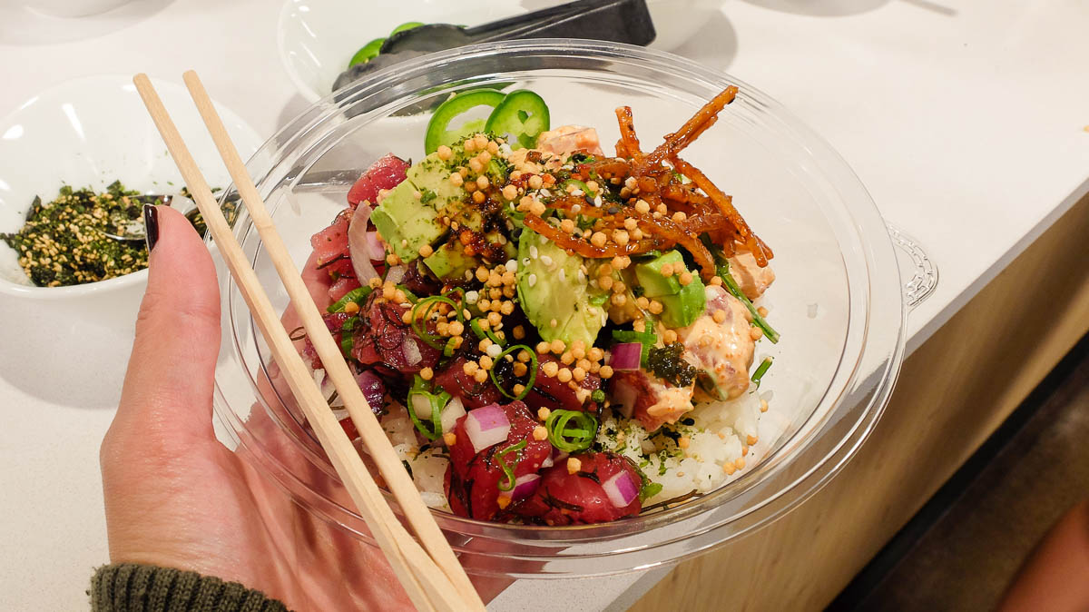 Customised Poke bowl - Things to do in Honolulu