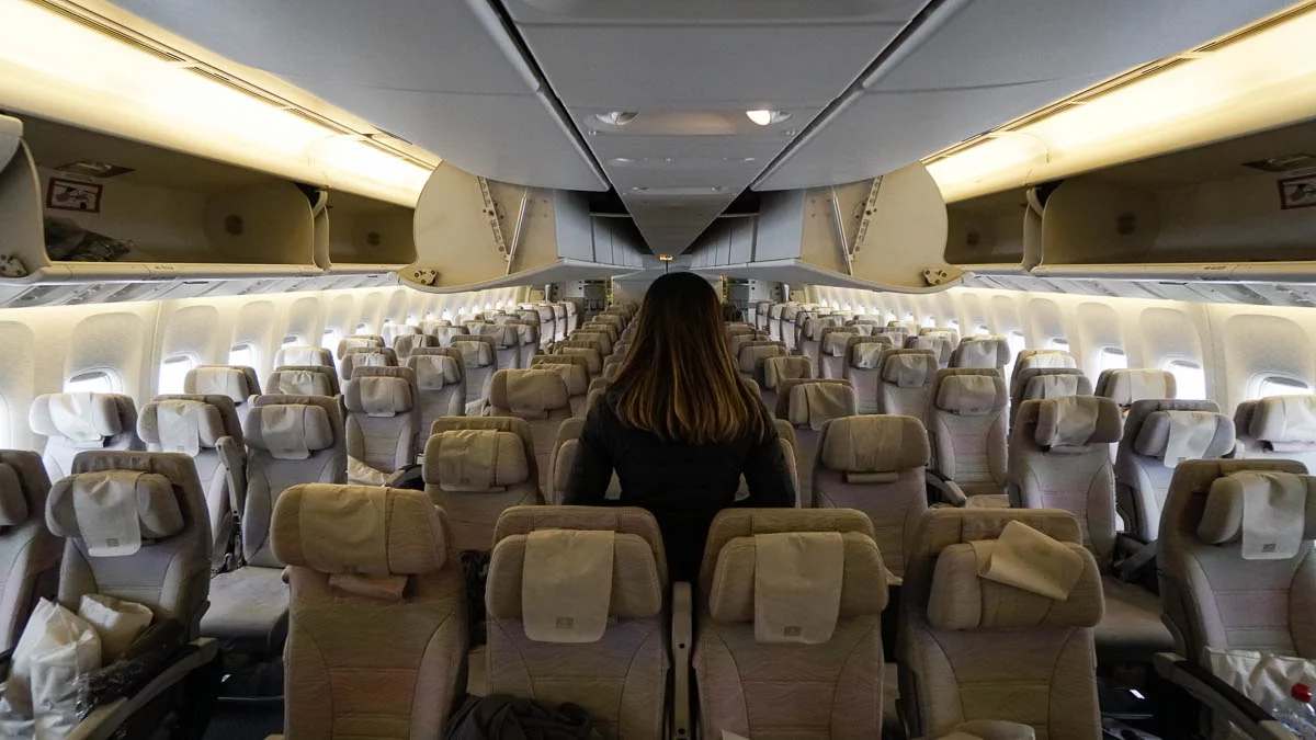 Emirates A777 Flugzeug Intertior - Dubai Reiseroute