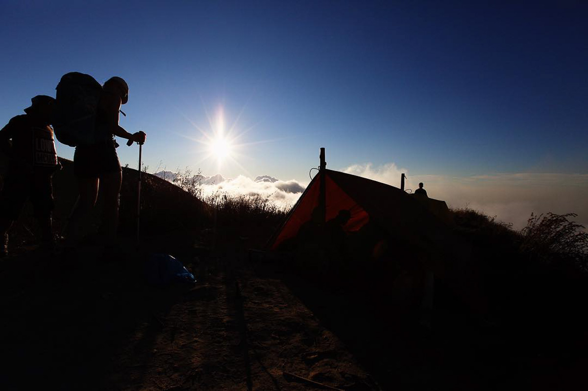 Sunrise at Mt. Rinjani by @mai.rawr - Singaporean Deaf Traveller Interview