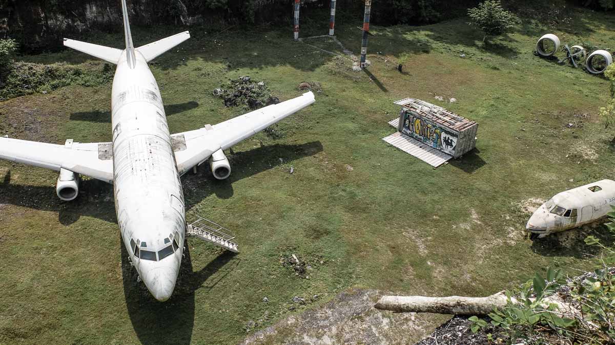 Abandoned plane - Nusa Dua and Uluwatu