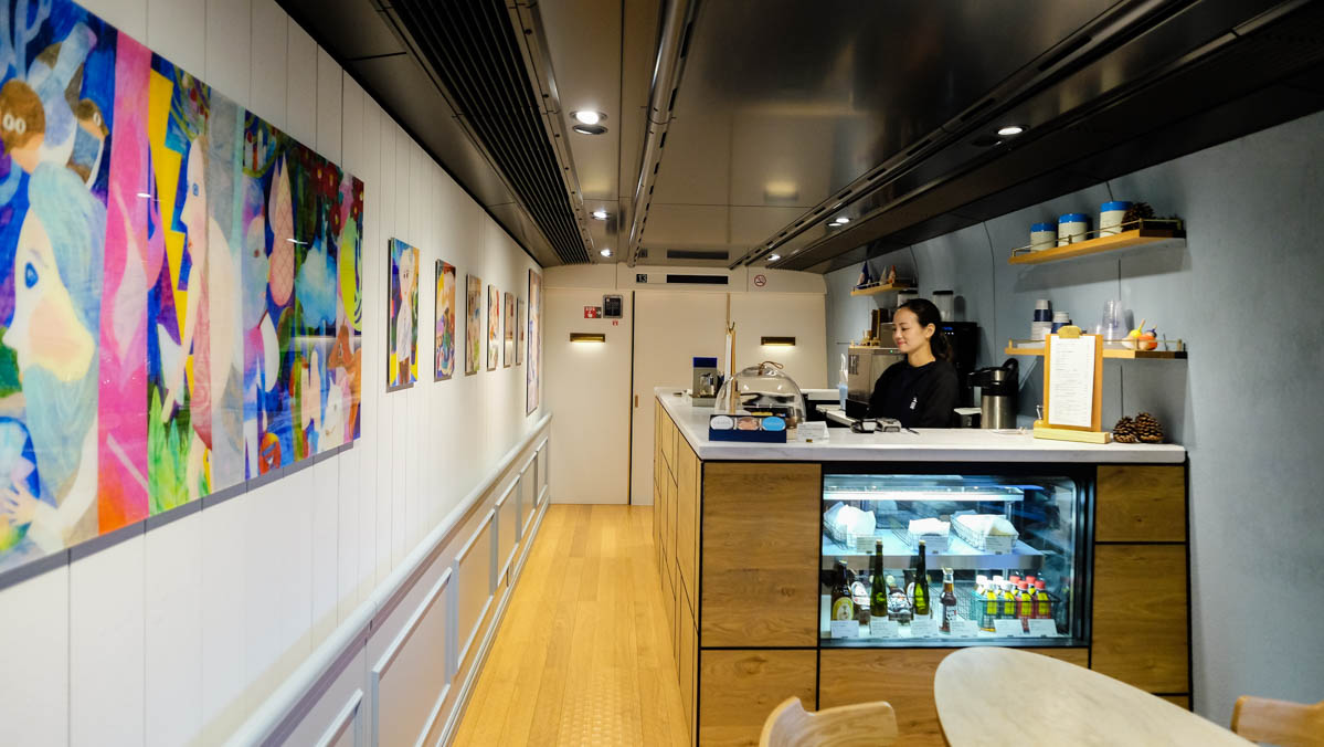 Day Trips from Tokyo - Genbei shinkansen cafe