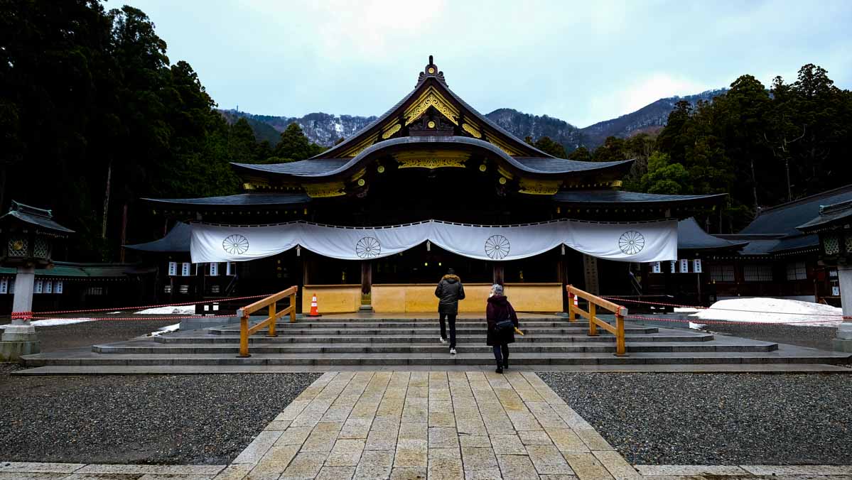 Day Trips from Tokyo - Yahiko shrine steps