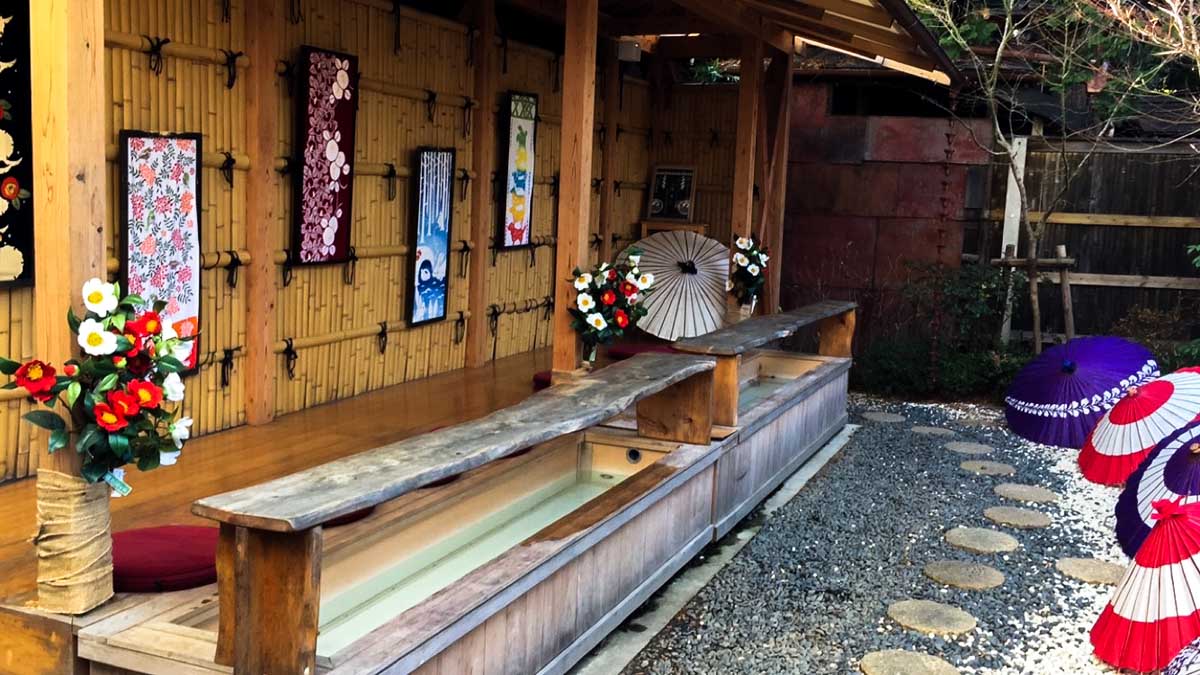 Day Trips from Tokyo - footbath cafe