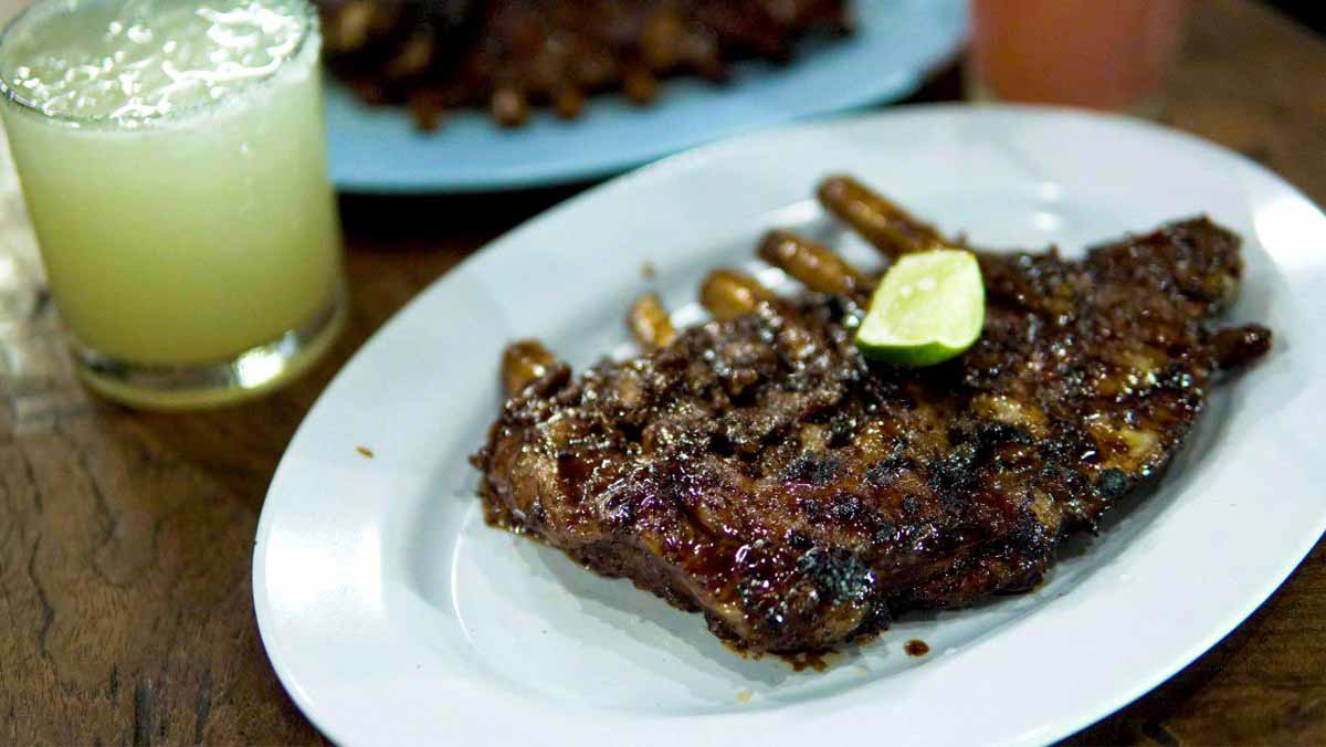 Naughty Nuri's Spareribs - 5D Bali Itinerary