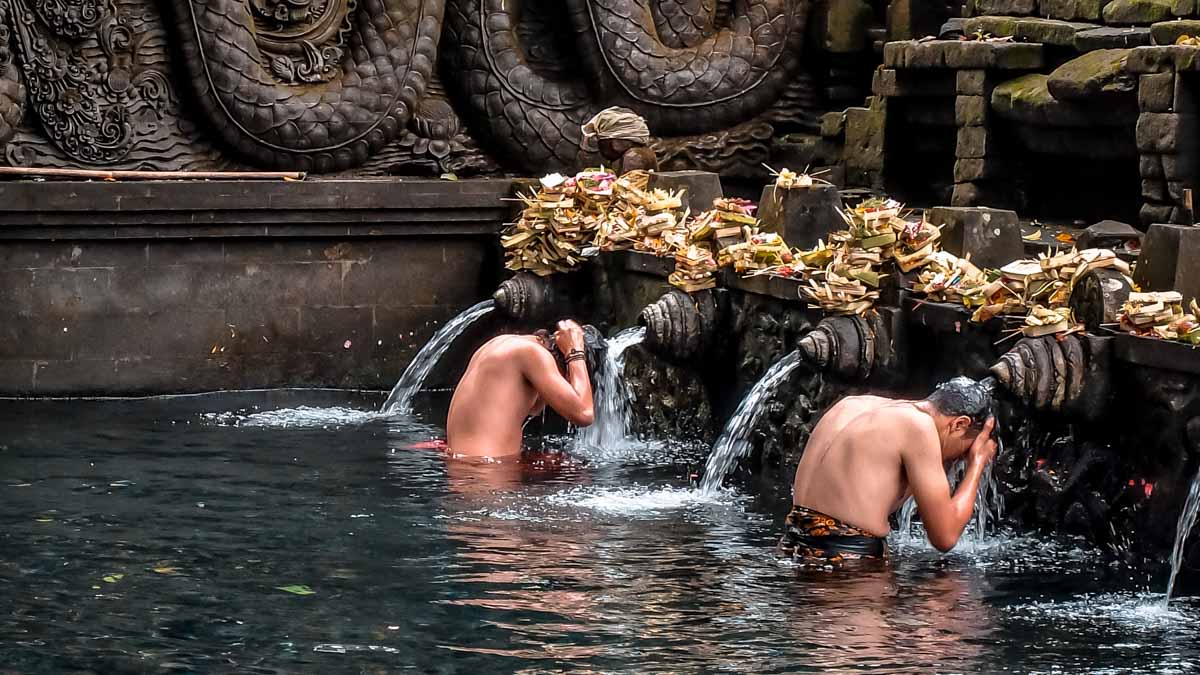 Tirta Empul Spring - Bali Photo Guide