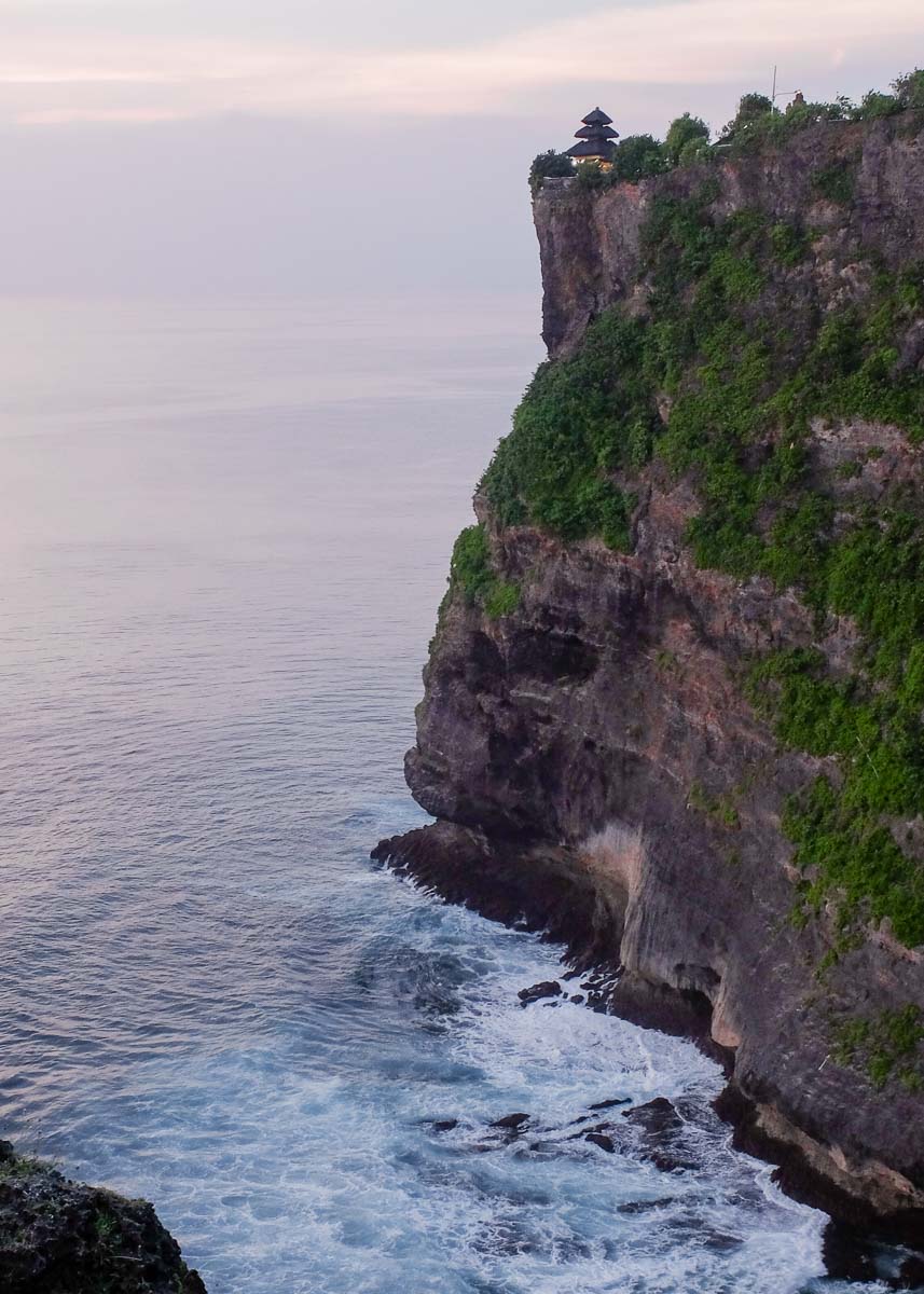 Uluwatu Temple - Nusa Dua and Uluwatu Guide