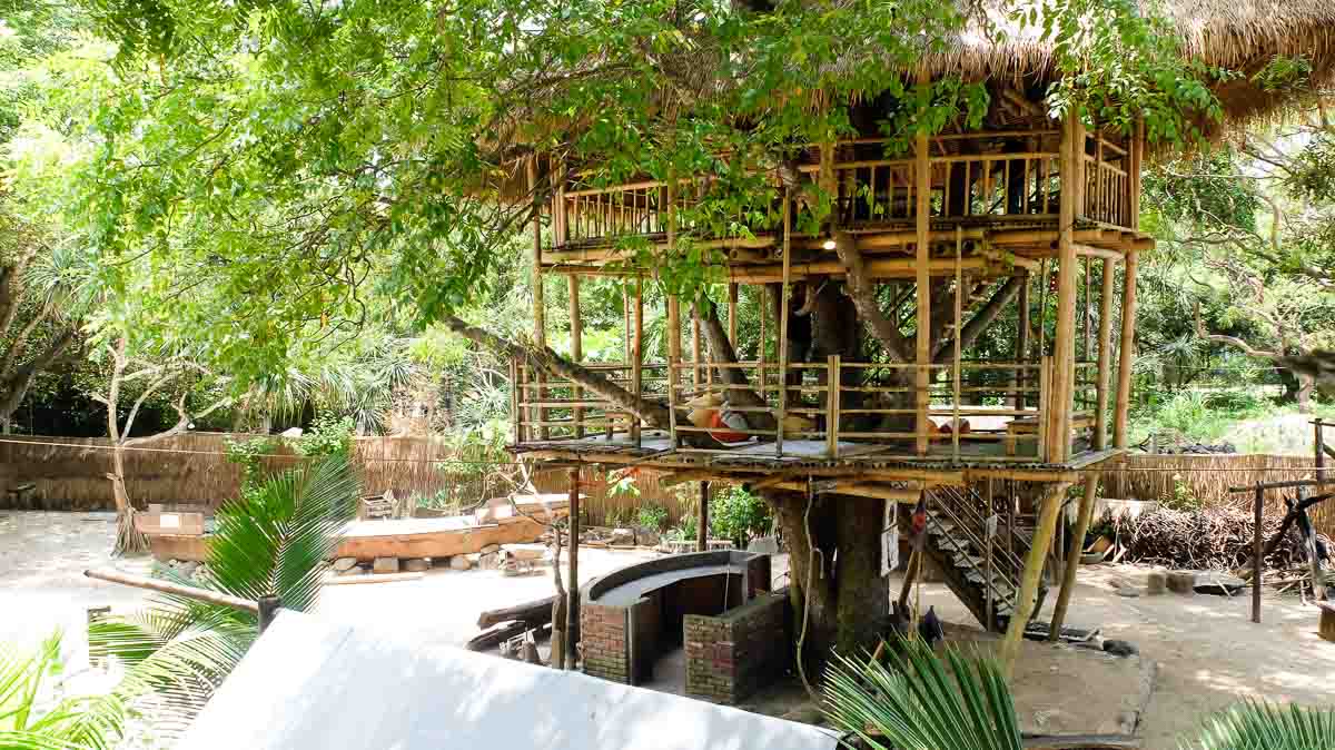 pirates bay cafe treehouse - Nusa Dua and Uluwatu Guide