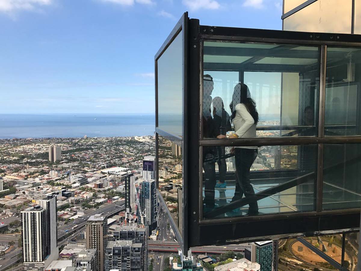 the edge at eureka skydeck - melbourne road trip