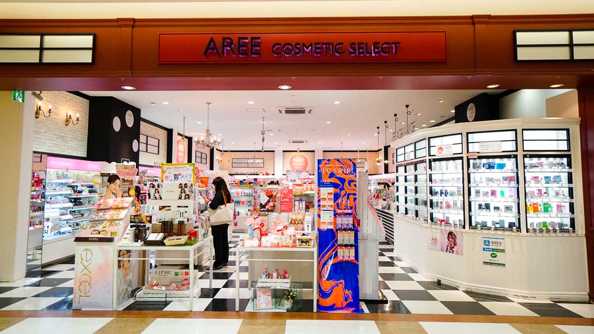 AEON mall cosmetic shop-Narita Travel Guide Tokyo - Chiba