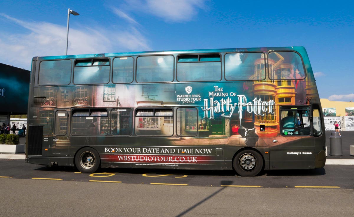 Harry Potter-themed Bus to Warner Brothers Studio from London - Harry Potter London Itinerary