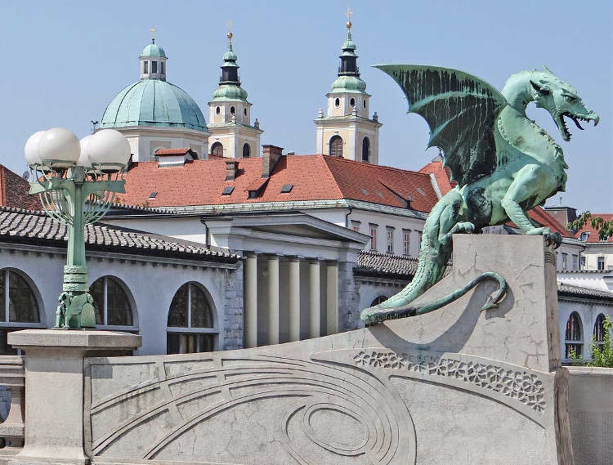 Ljubljana, Dragon Bridge-The Ultimate Eurail Budget Itinerary (3)