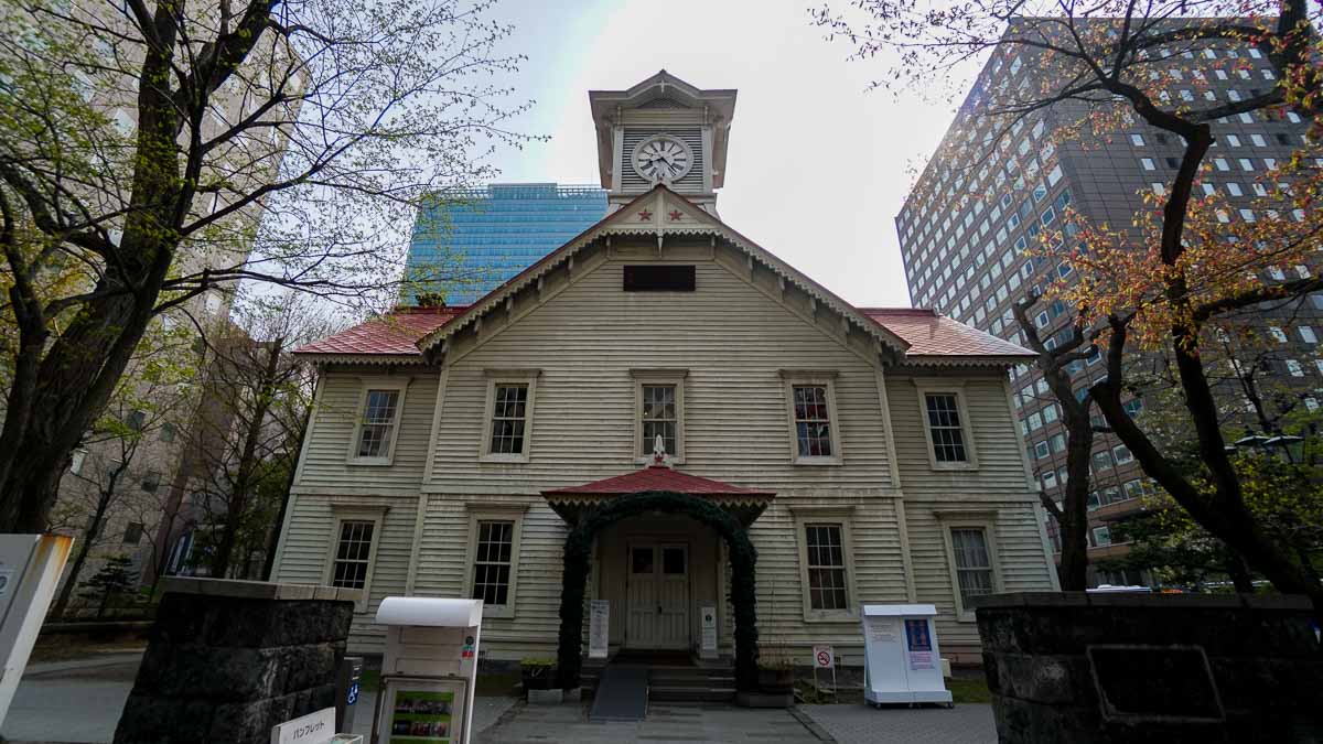 Sapporo clock tower-Sapporo City Guide