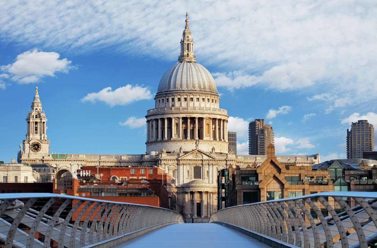 St Paul's Cathedral - Scotland Wales London Itinerary BritRail Pass