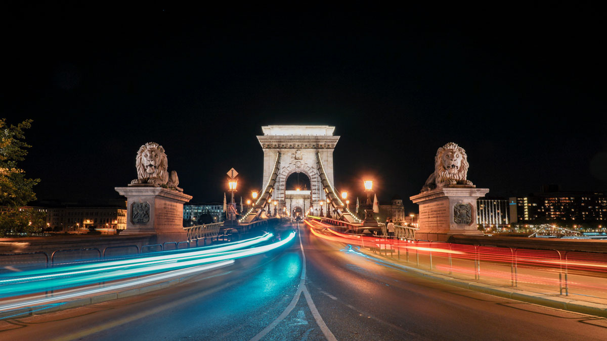 Chain bridge - Budapest - Photogenic places in Europe