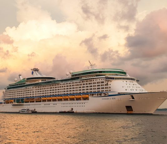 13 Reasons Why a Cruise Getaway is the Best Vacation Anyone can have FEATURED - Reasons to go on a Cruise