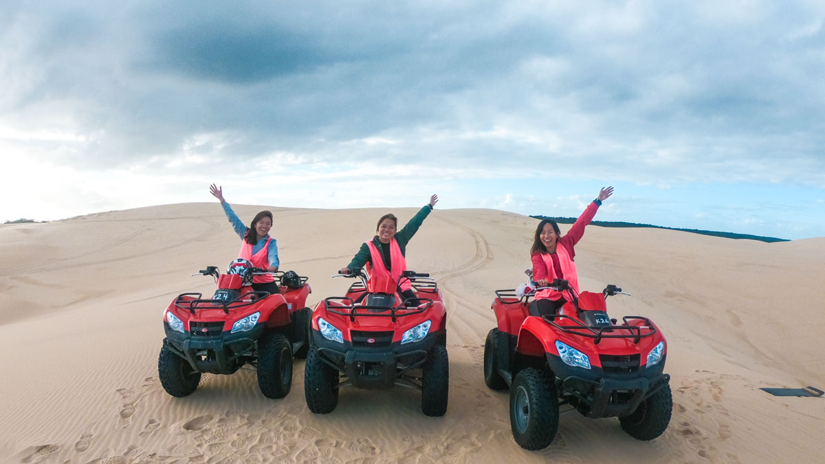 Sand dune adventures Port Stephens - Australia Road Trip