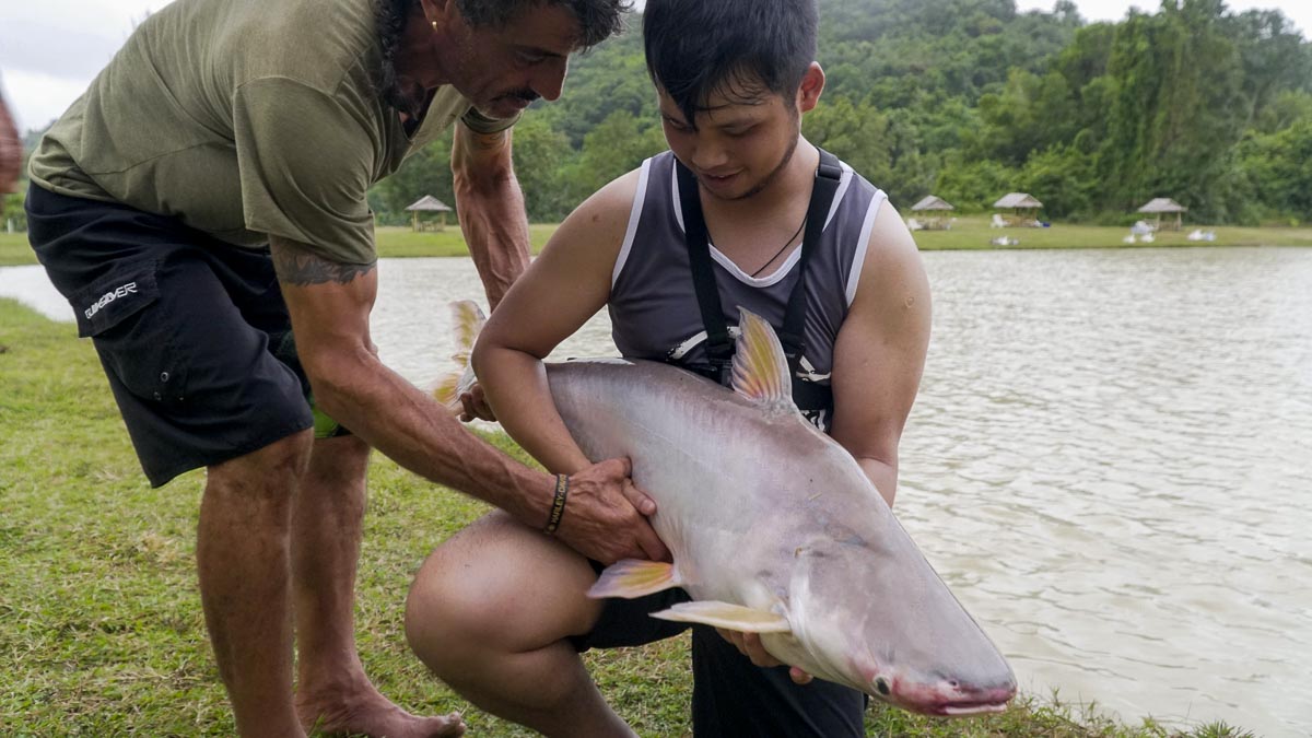 Holding Big-Game Fish at Phuket Freshwater Fishing Park - Non-Mainstream Phuket Itinerary