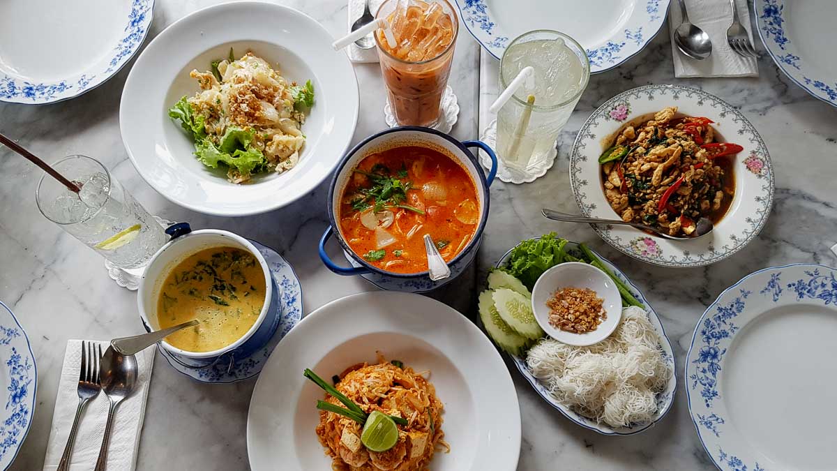 Tu Kab Khao Restaurant – Ultimate Phuket Guide