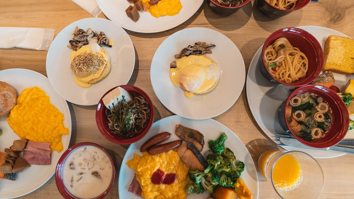 Climbing Mount Fuji - HOTEL MYSTAYS Fuji Onsen Buffet Breakfast Flatlay