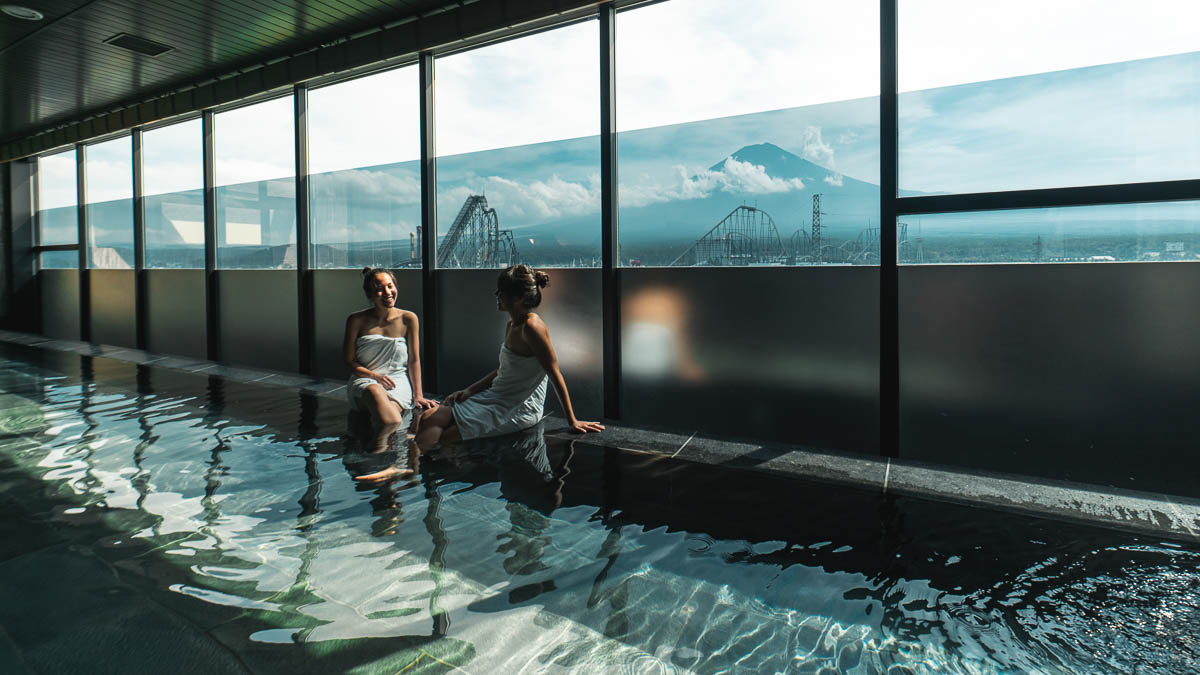 Climbing Mount Fuji - HOTEL MYSTAYS Onsen