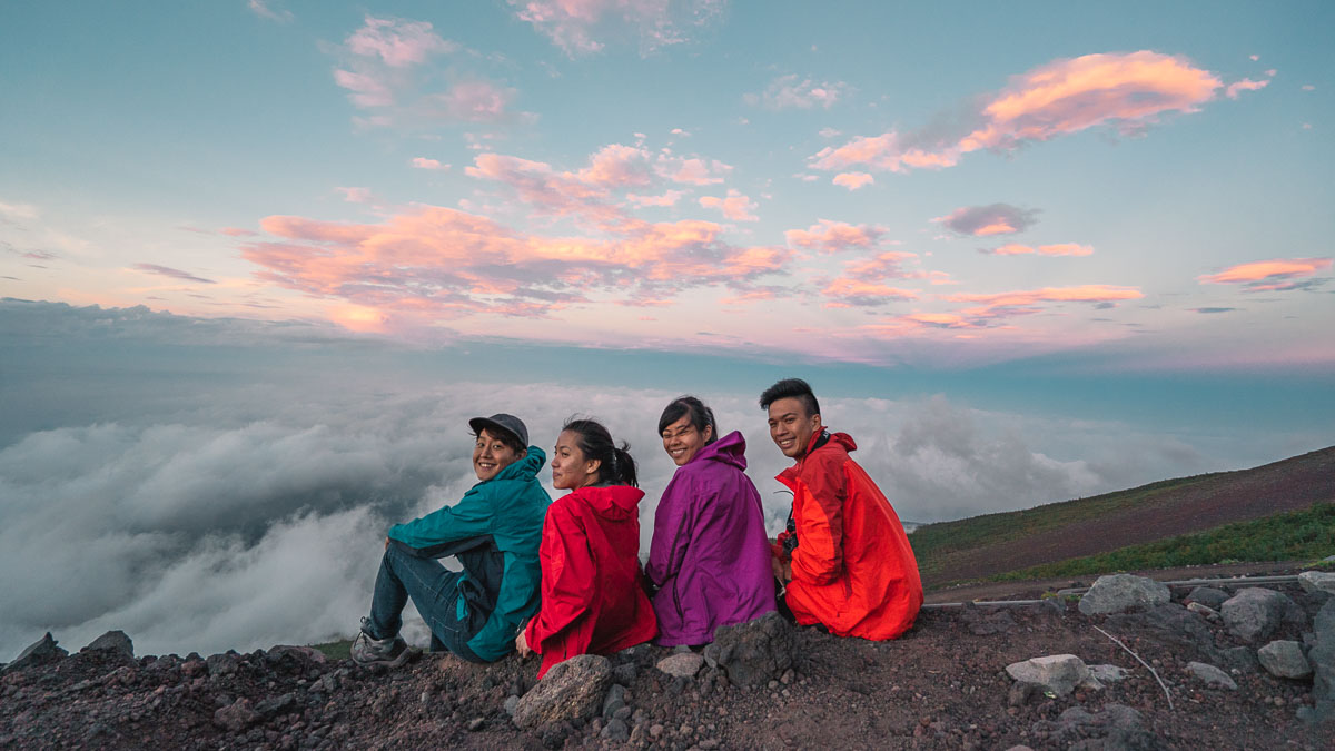Climbing Mount Fuji - Hikes around the world