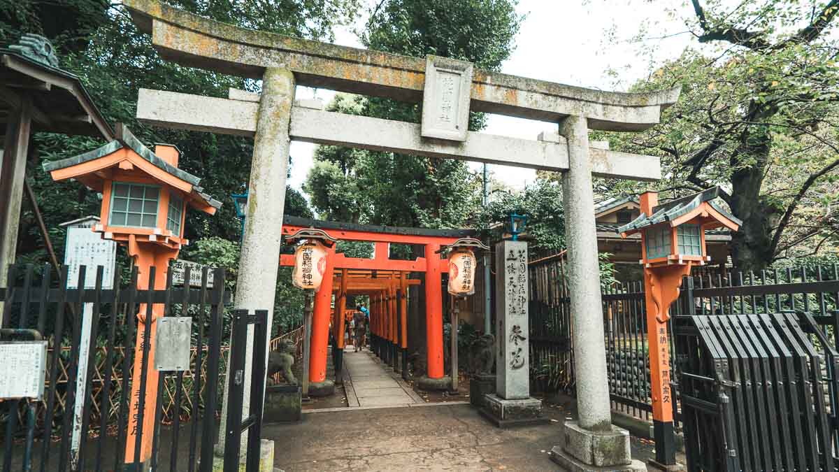 Mount Fuji Itinerary Tokyo - Hanazono Shrine