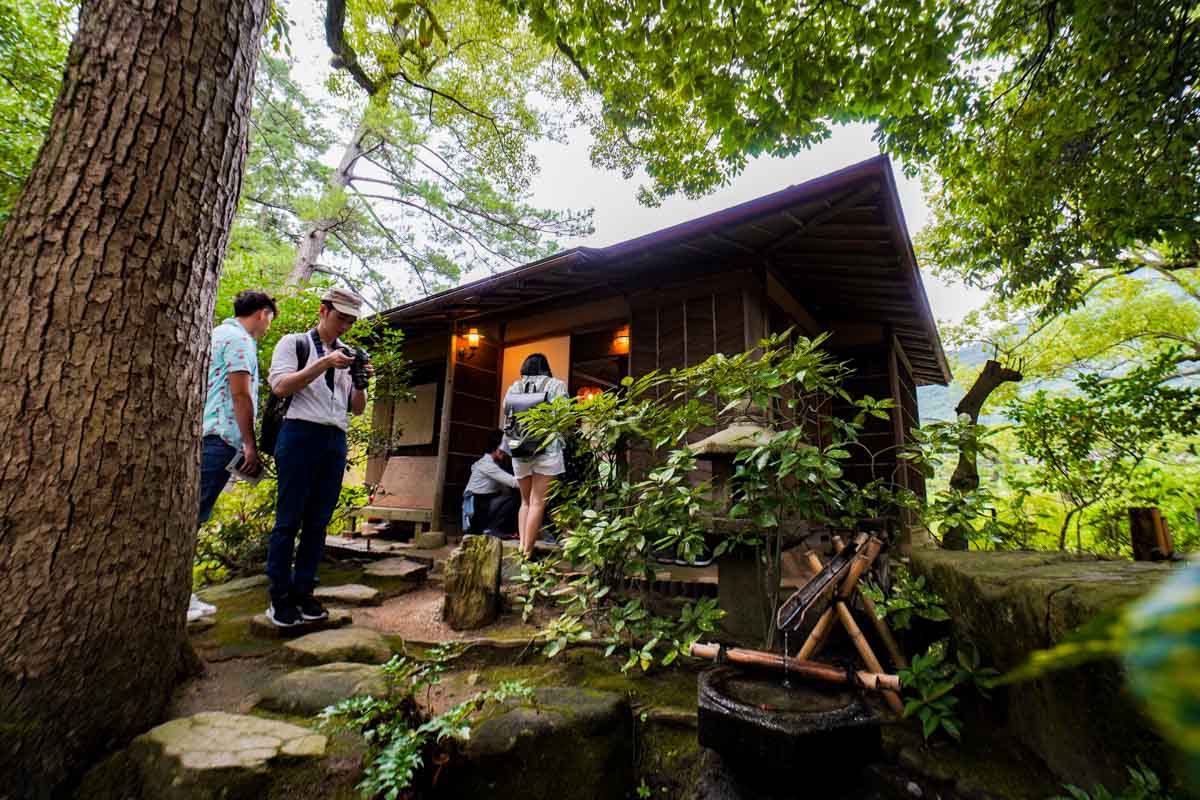 Entrance to Hanazono-tei Teashop in Ritsurin Garden - Unique Experiences in Shikoku Japan