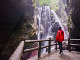 Uryu Falls in Nakatsu Valley - Things to do in Kochi Japan