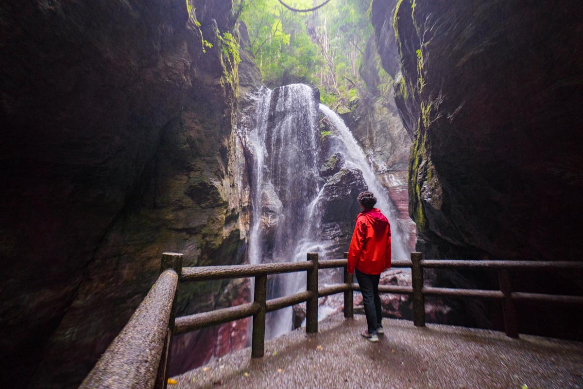 Uryu Falls at Nakatsu Gorge - Things to do in Kochi Japan