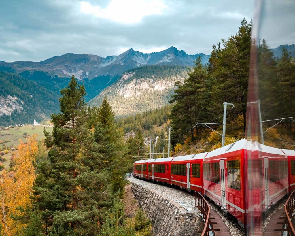 train-ride-from-St-Mortiz-to-Chur-Switzerland