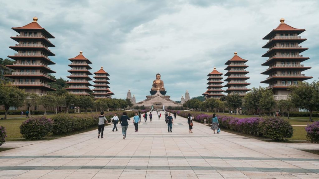 Kaohsiung fo guang shan big buddha - things to do in kaohsiung