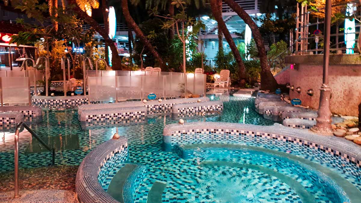  Yilan art spa hotel hot spring pool - Eastern Taiwan Itinerary 