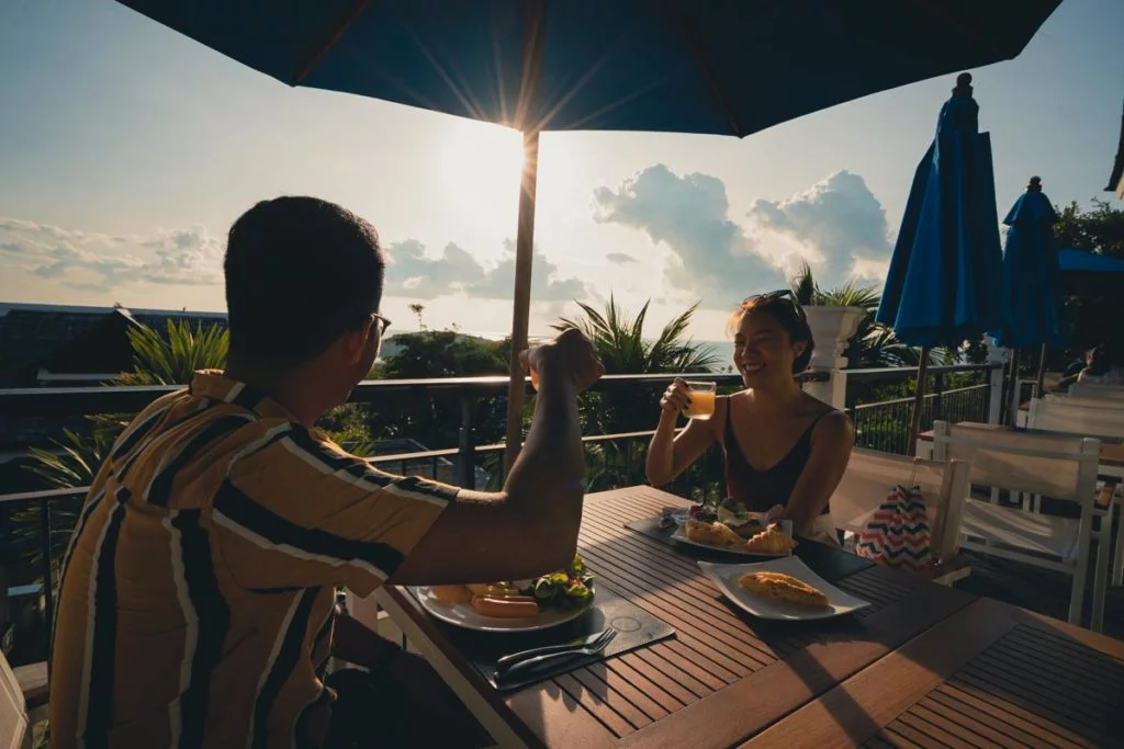 two friends having a drink - Accommodation