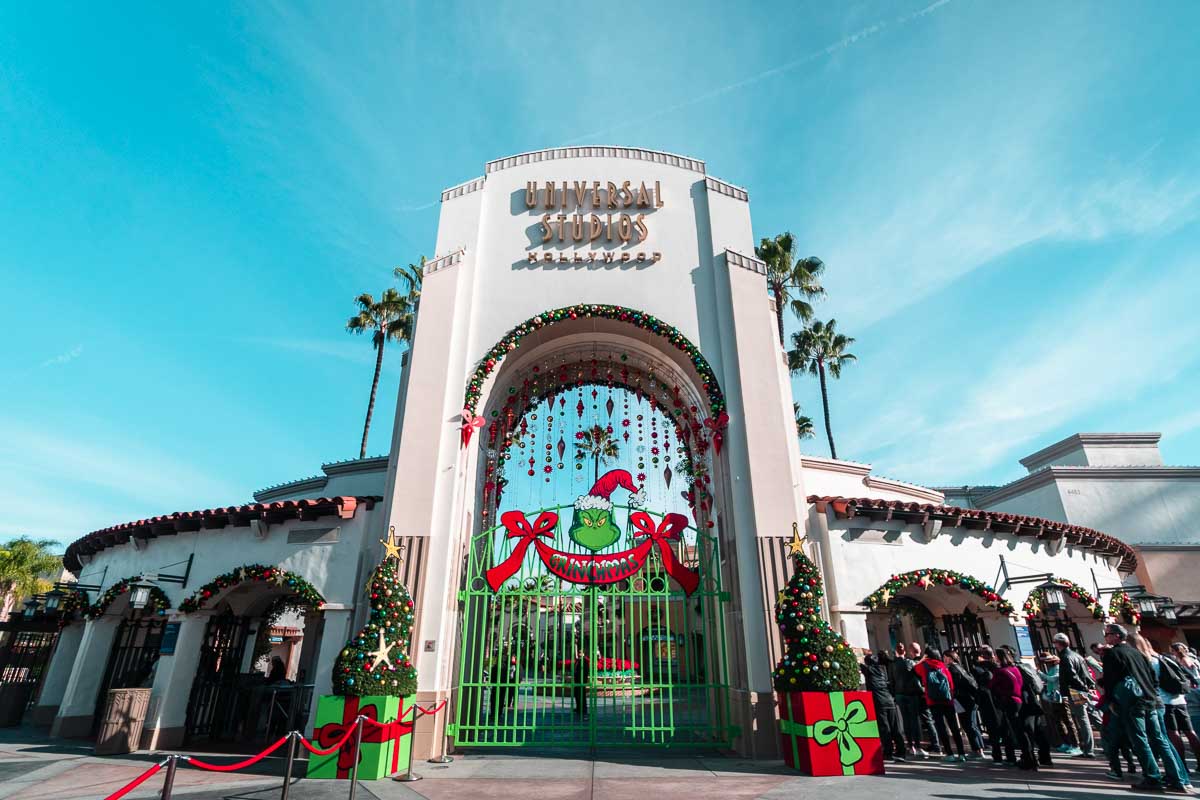 Entrance to Universal Studios Hollywood - Los Angeles Theme Parks