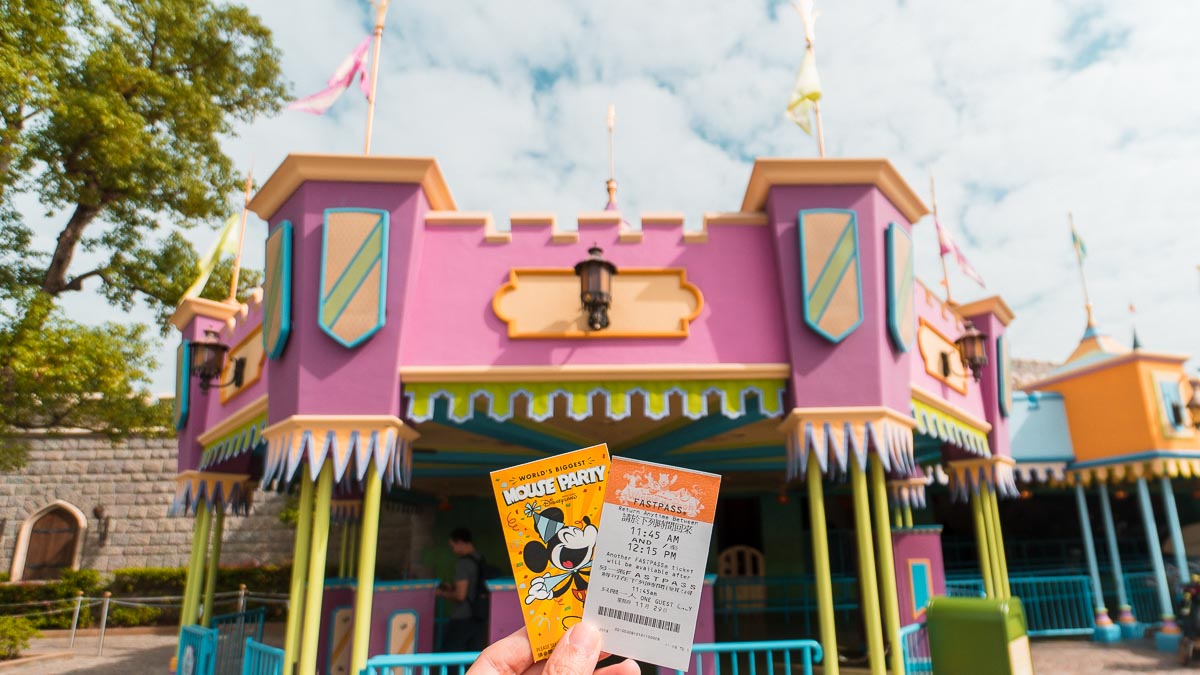 FASTPASS - Hong Kong Disneyland Guide