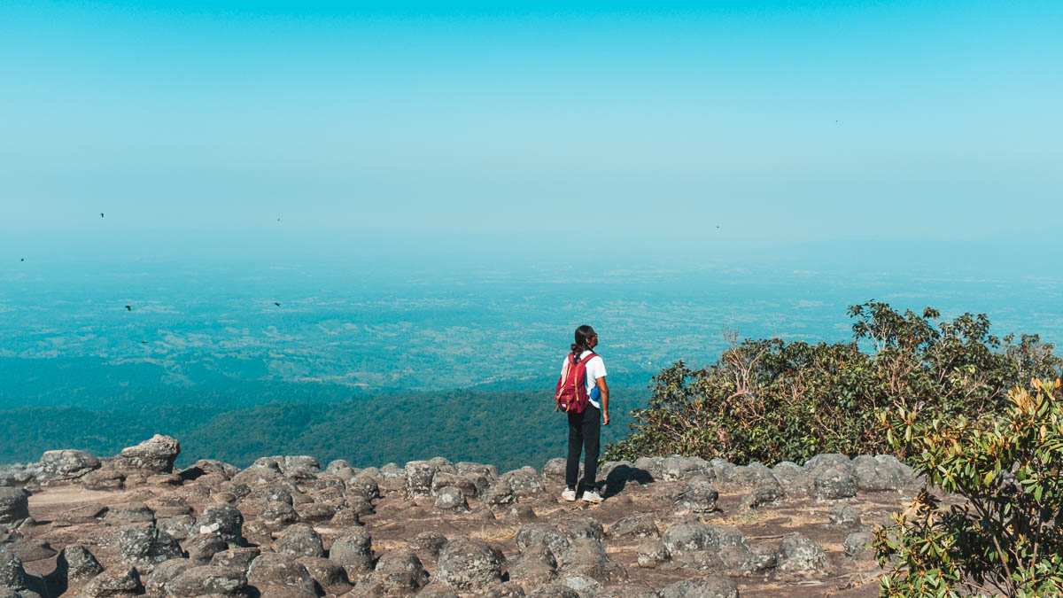 Pha Chu Tong Cliff at Phu Hin Rong Kla National Park - Khao Kho Itinerary