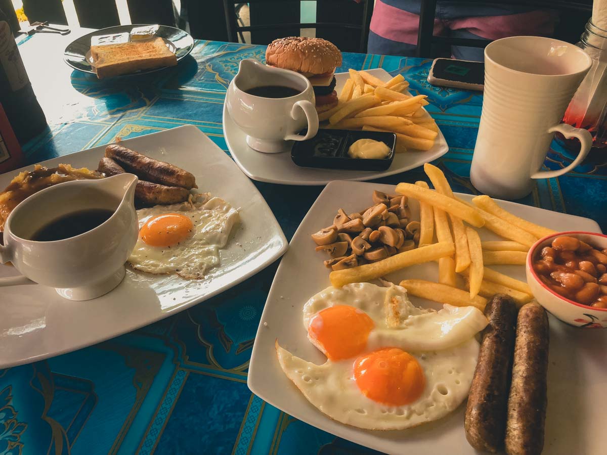 Breakfast at Samui Sausages - Koh Samui Itinerary Luxurious Adventure