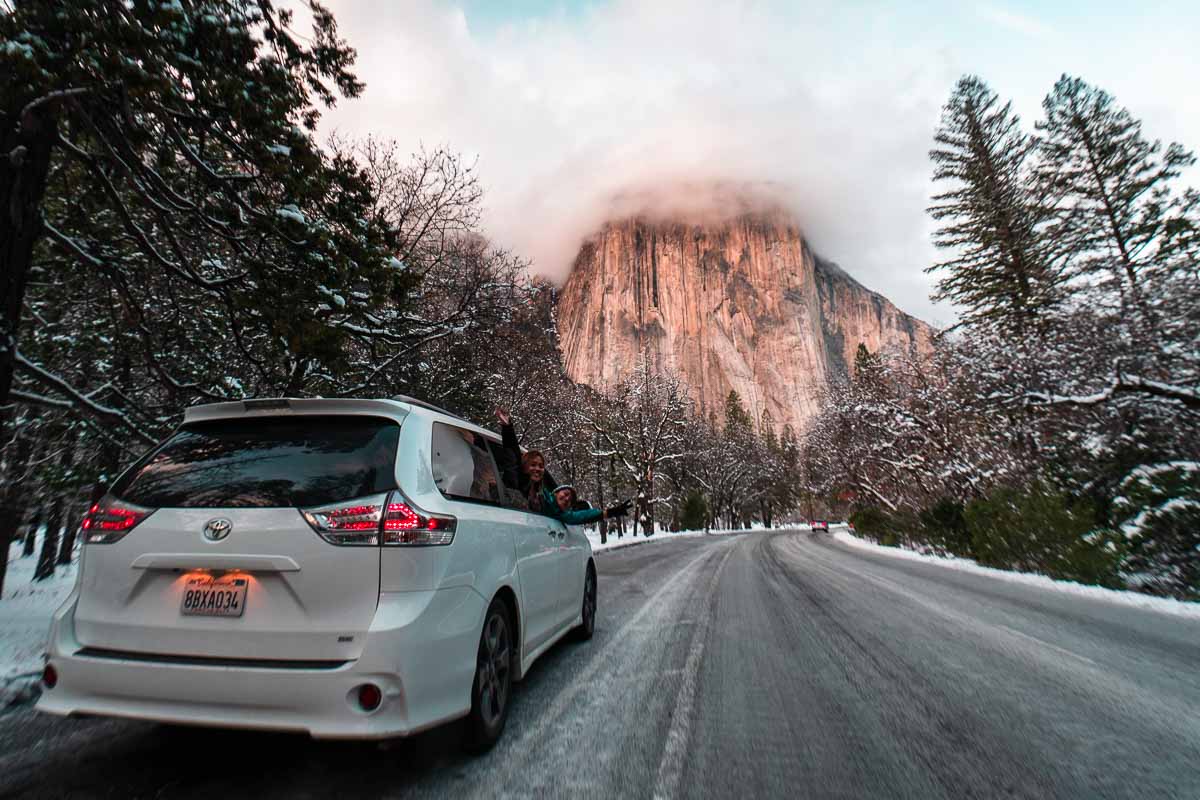 Driving towards El Capitan in Yosemite National Park - USA Road Trip
