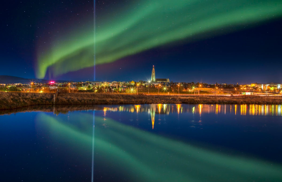 Northern Lights in Reykjavik Iceland - Countries and Cities You Pronounce Wrongly
