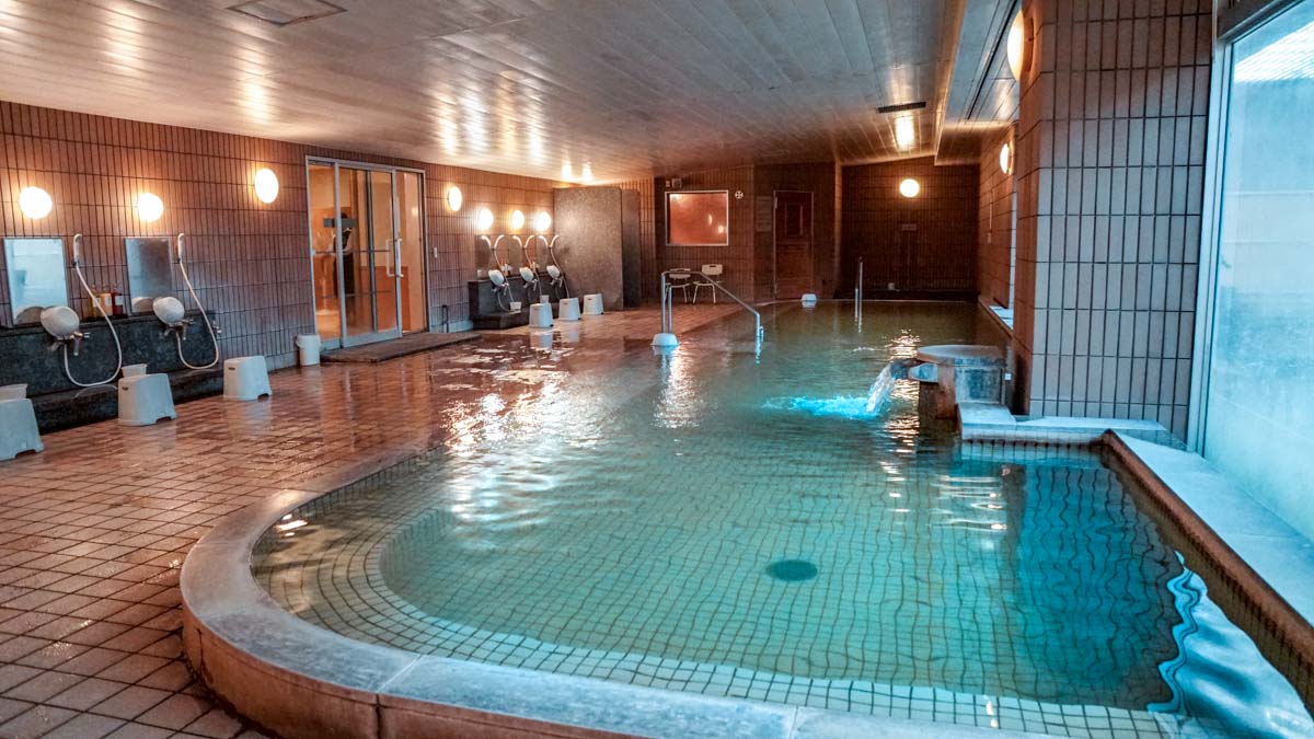 Onsen in Beppu Kamenoi Hotel - Japan Kyushu Itinerary