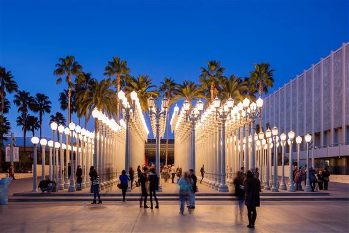 Urban Light at LA Country Museum of Art - 3-Day Los Angeles Travel Guide