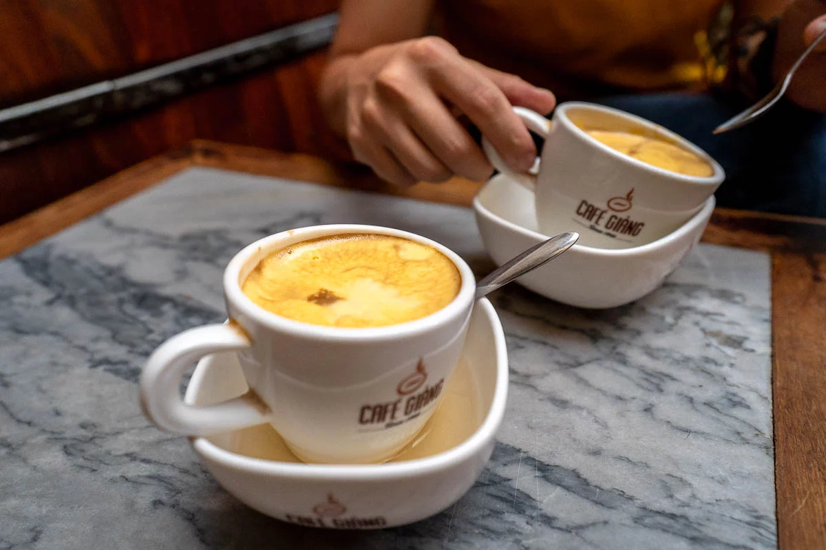 Cà phê trứng Ca Phe Trung từ Cafe Giang - Những điều nên ăn ở Hà Nội