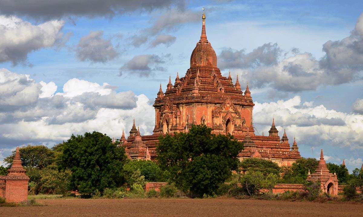 Htilominlo Temple - Tour Yangon - Bagan Itinerary