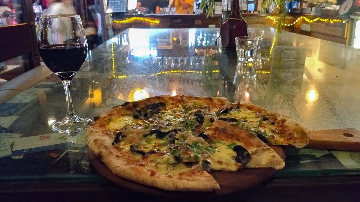 Portobello Road Pizza at Treehouse at Belongil - Byron Bay Guide