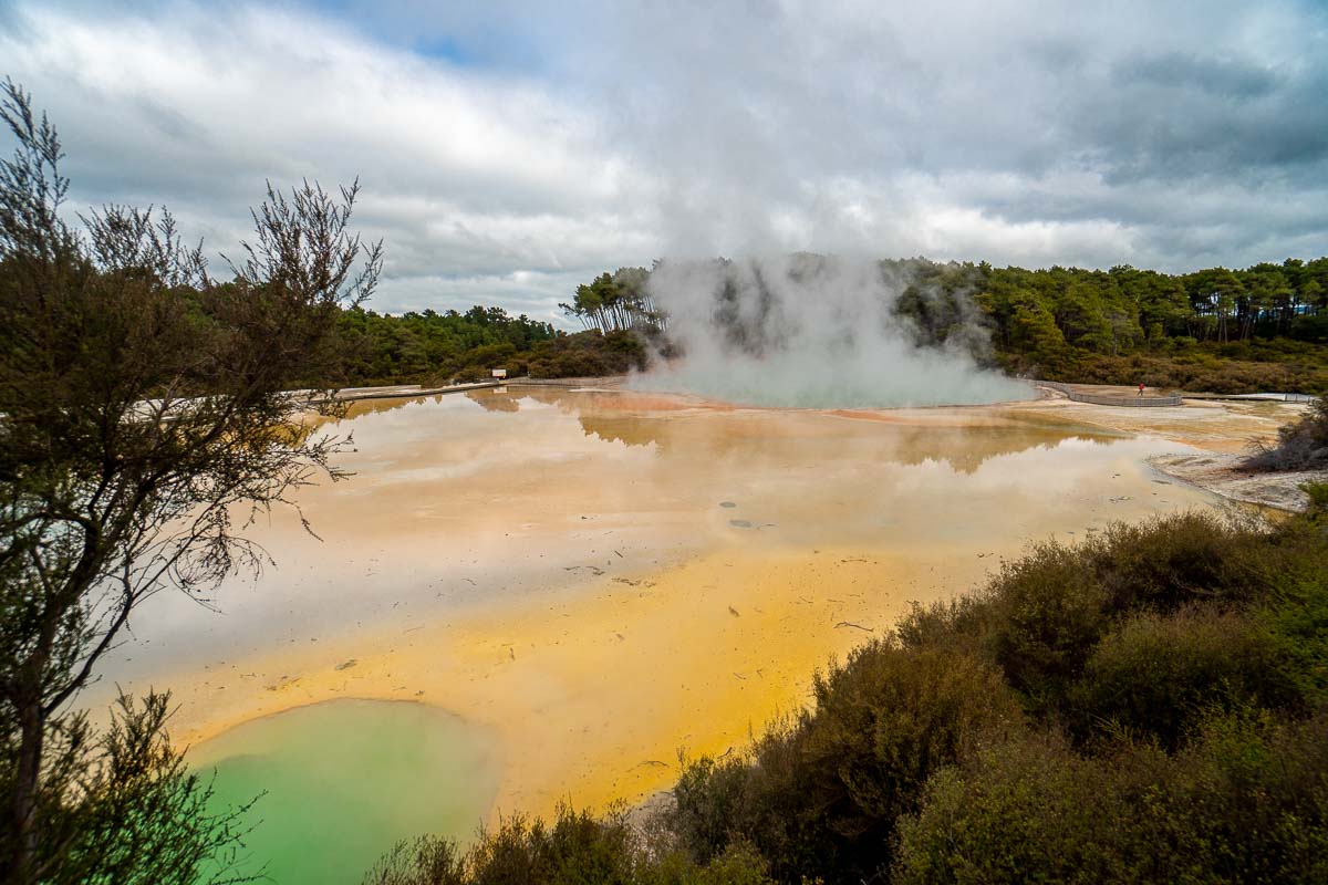 Artist ' s palet at Wai-O-Tapu - New Zealand route Noordereiland