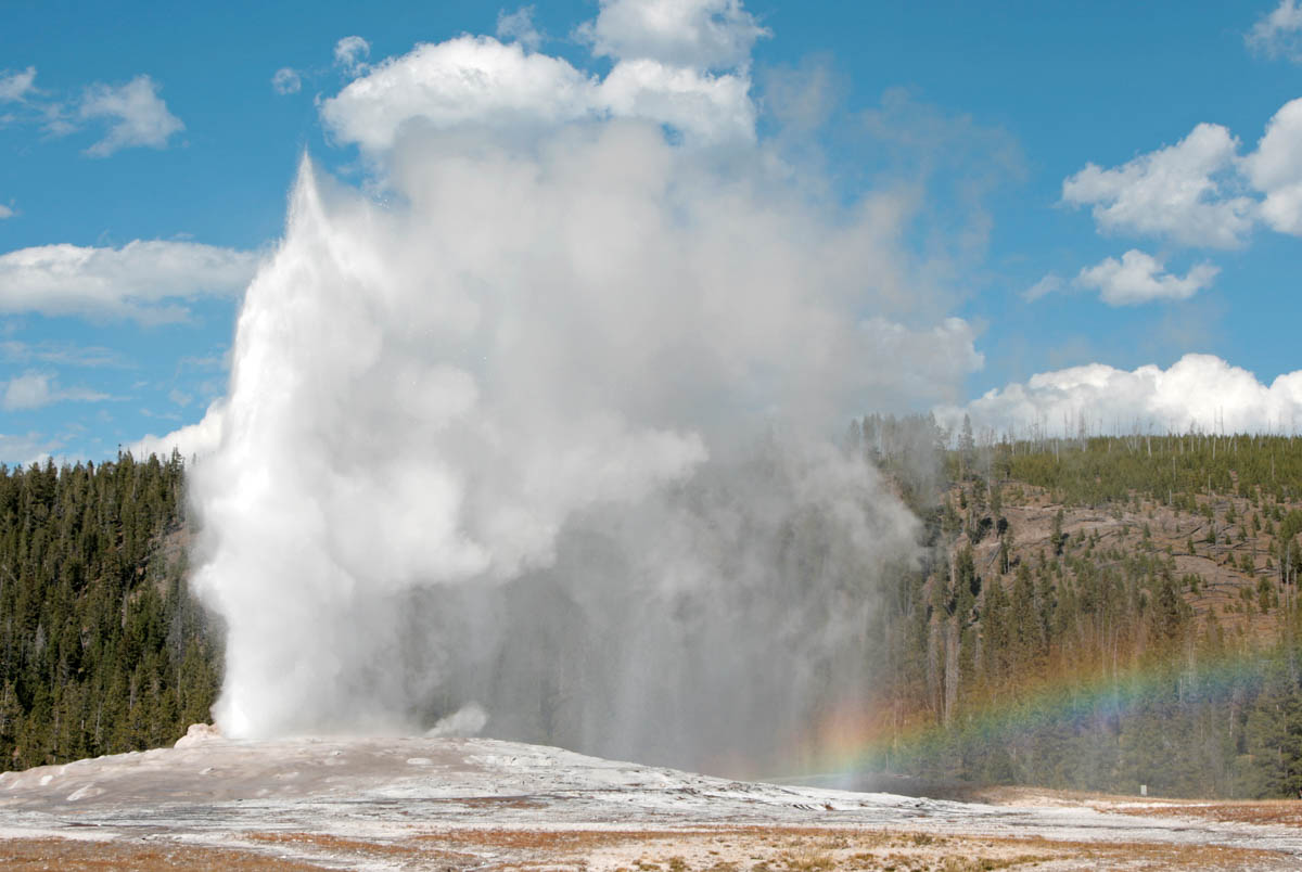 Old Faithful geyser in Yellowstone National Park, Yellowstone Grand Loop - USA road trip