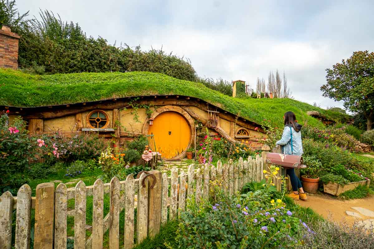 Visiting Happily Ever After Hobbit Hole - New Zealand Itinerary North Island