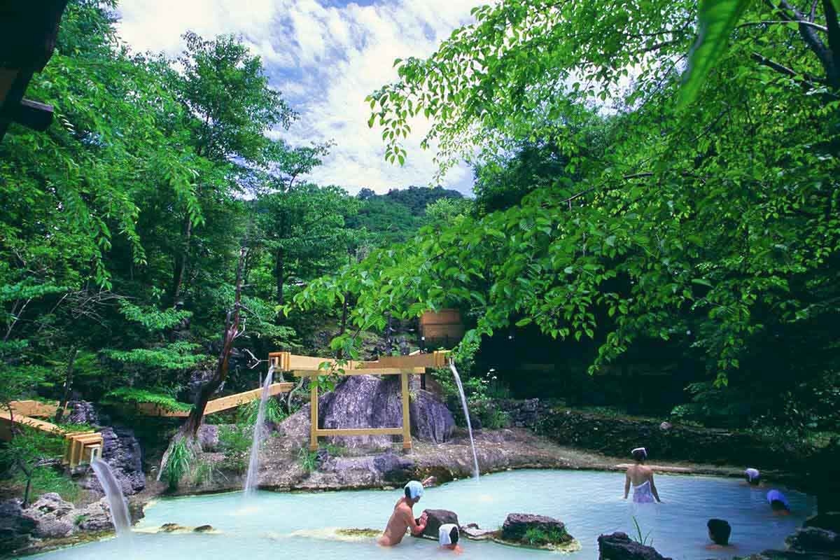 Awa no Yu Public Bath at Shirahone Onsen - Nagano Itinerary for Couples to the Japanese Alps - Nagano Itinerary - Kamikochi Norikura Matsumoto