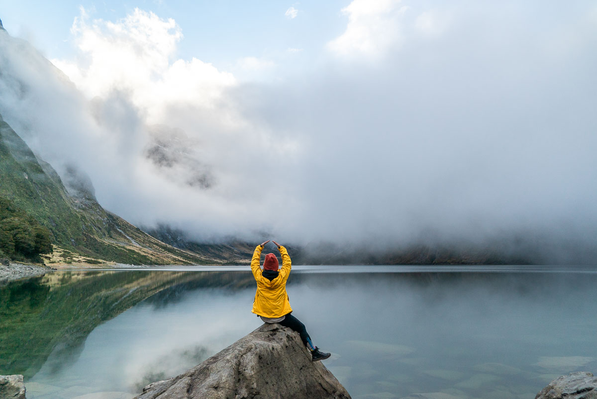 Lake Marian Fog Cover Mountain - New Zealand Best Things to Do